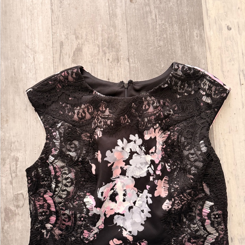 Saks Fifth Avenue Black Floral Lace Cap Sleeve Dress Size 14 NWT - Picture 3 of 10